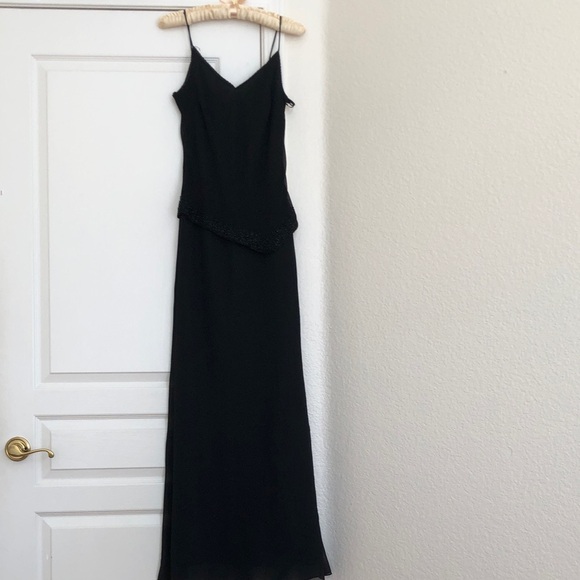 Jkara New York Dresses & Skirts - Elegant Black Spaghetti-Strap Maxi Dress